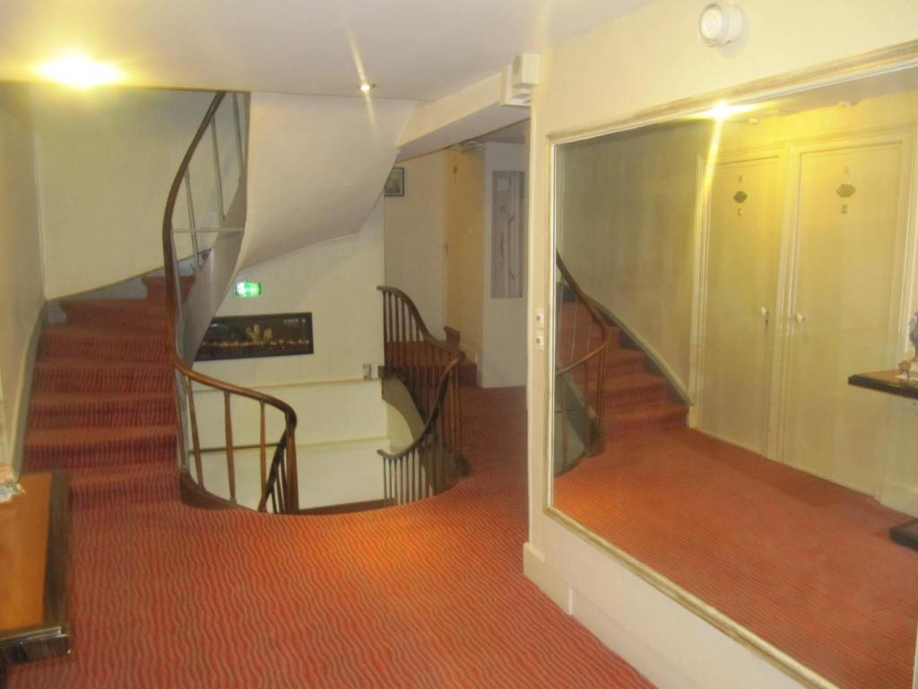 ホテル オテル ドゥ ラ バニエール デュ フランス エクステリア 写真